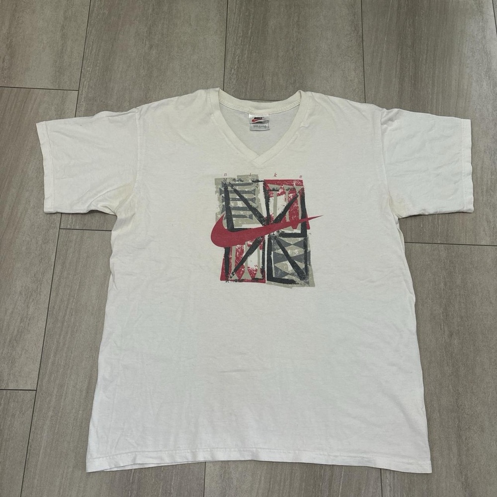 Vintage 90s Nike White V-Neck T-Shirt Size L